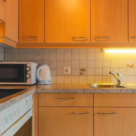 Stubulti Appartement-fewo- Dusche Und Bad- Wc 3 1-2 Zimmerwohnung- 4-betten By Interhome *